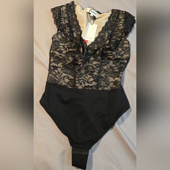 SOLD Popilush Shapewear Lace Body Suits  #533 - Picture 3 of 10